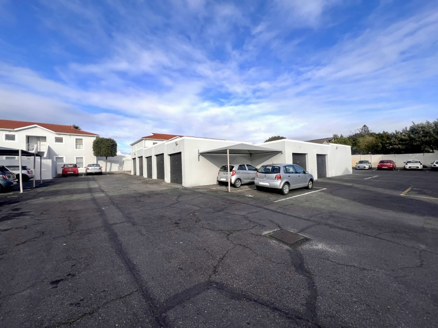 3 Bedroom Property for Sale in Flamingo Vlei Western Cape